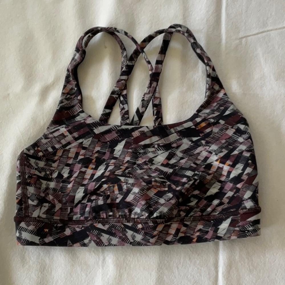 Lululemon sports bra